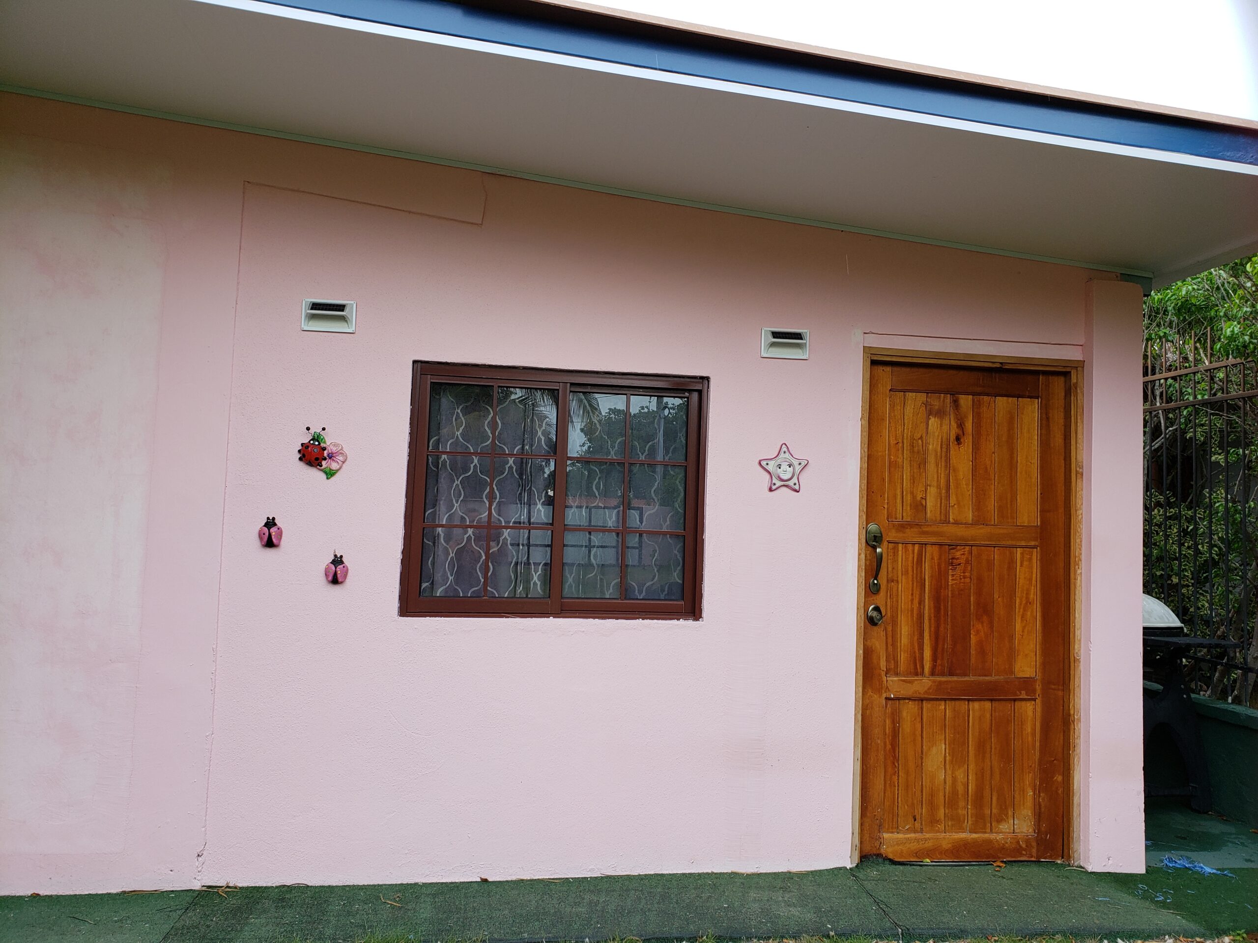 Le Studio entrance